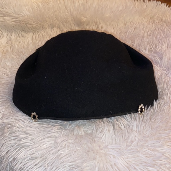 Vntg ladies Black velvet bonnet Hat w rhinestones Lazarus model Cincinnati beani - Picture 8 of 16